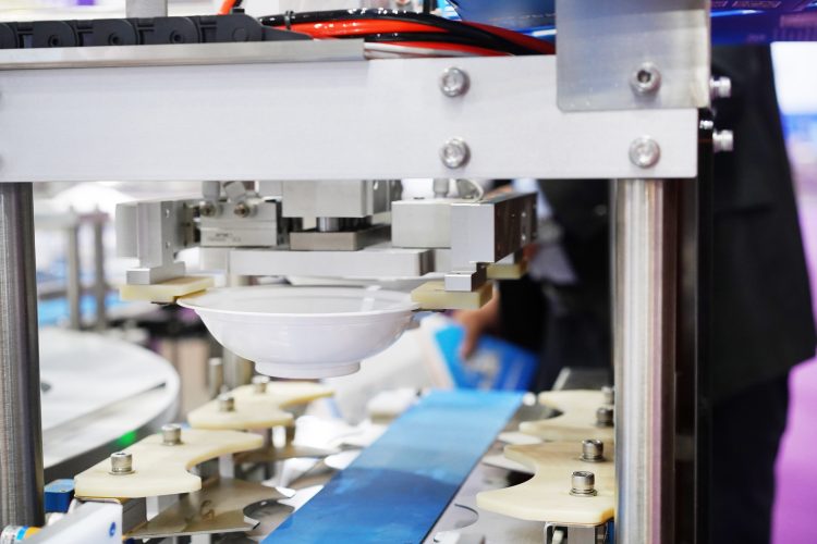 Plastic Tray Box Bowl Cups Disc Sealing Packaging Machine - Image 4
