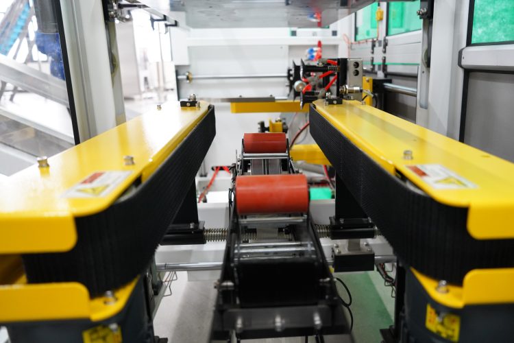 Automatic Tape Carton Unapcking Machine - Image 6